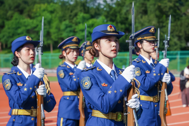 广东工业大学国旗护卫队